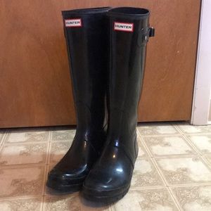 Glossy Black Hunter Boots